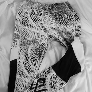 NWOT Workout Empire mesh panel leggings sz M